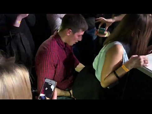 ❤️ Sexo real em uma boate russa. Menina russa de 18 anos no ânus e vagina fodida em uma casa noturna ❌ Apenas porno em porno pt-br.pornjk.ru ﹏